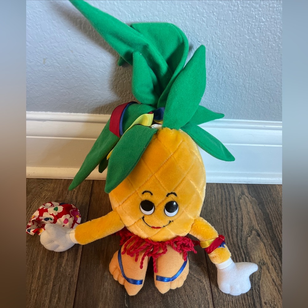 Vintage 1992 Dole Piney Pals Luau Lani Pineapple Plush Stuffed Animal